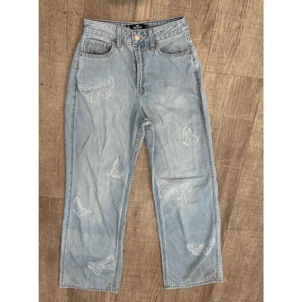 Hollister Ultra High-Rise Baggy Jeans Womens 23R Light Wash Butterfly Pattern‎
